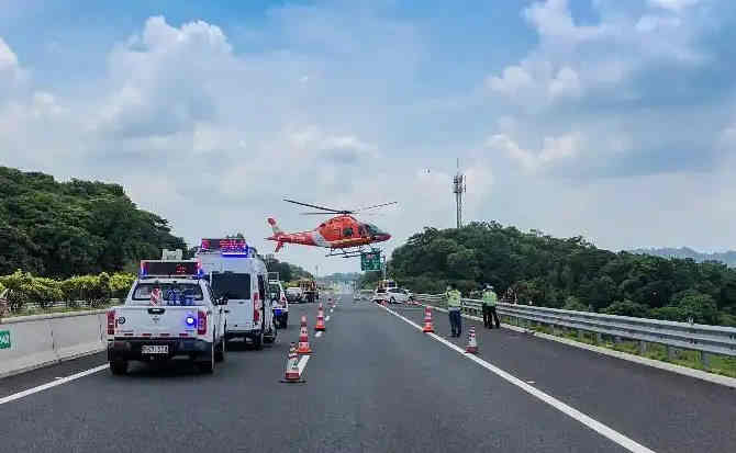 蓬莱区高速公路汽车救援案例